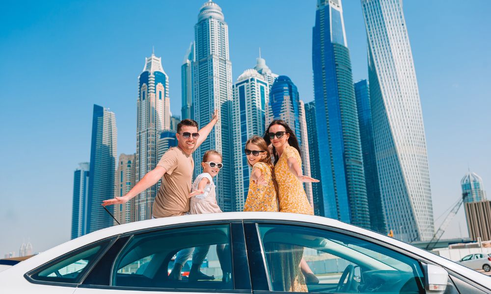 The Benefits of Moving to Dubai: Exploring the Lifestyle and Financial Advantages